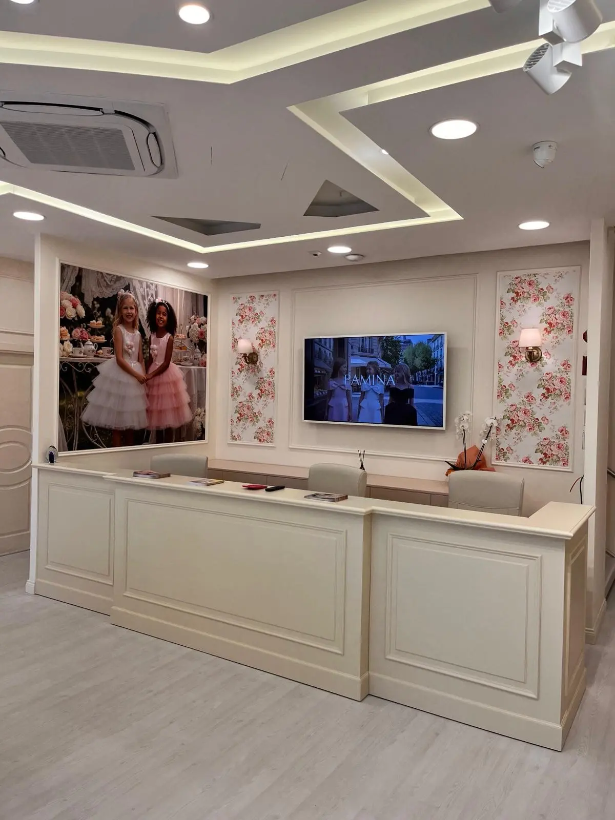 Reception desk inside Pamina Merter showroom